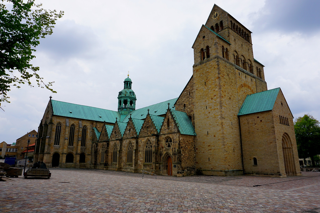 Catedral de Santa María e iglesia de San Miguel de Hildesheim - Viaje al  Patrimonio